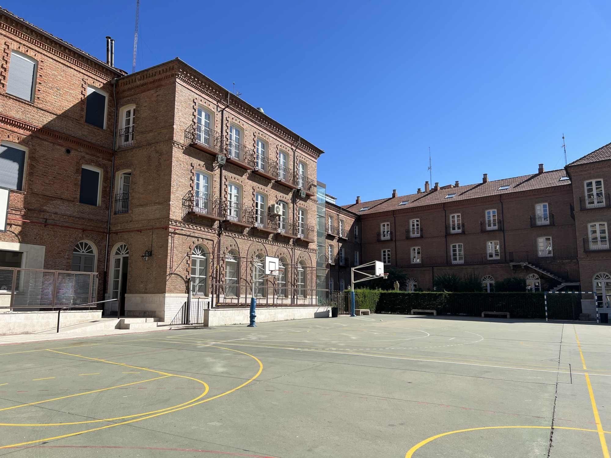 instalaciones_espaciosdeocioydeporte_2.jpg